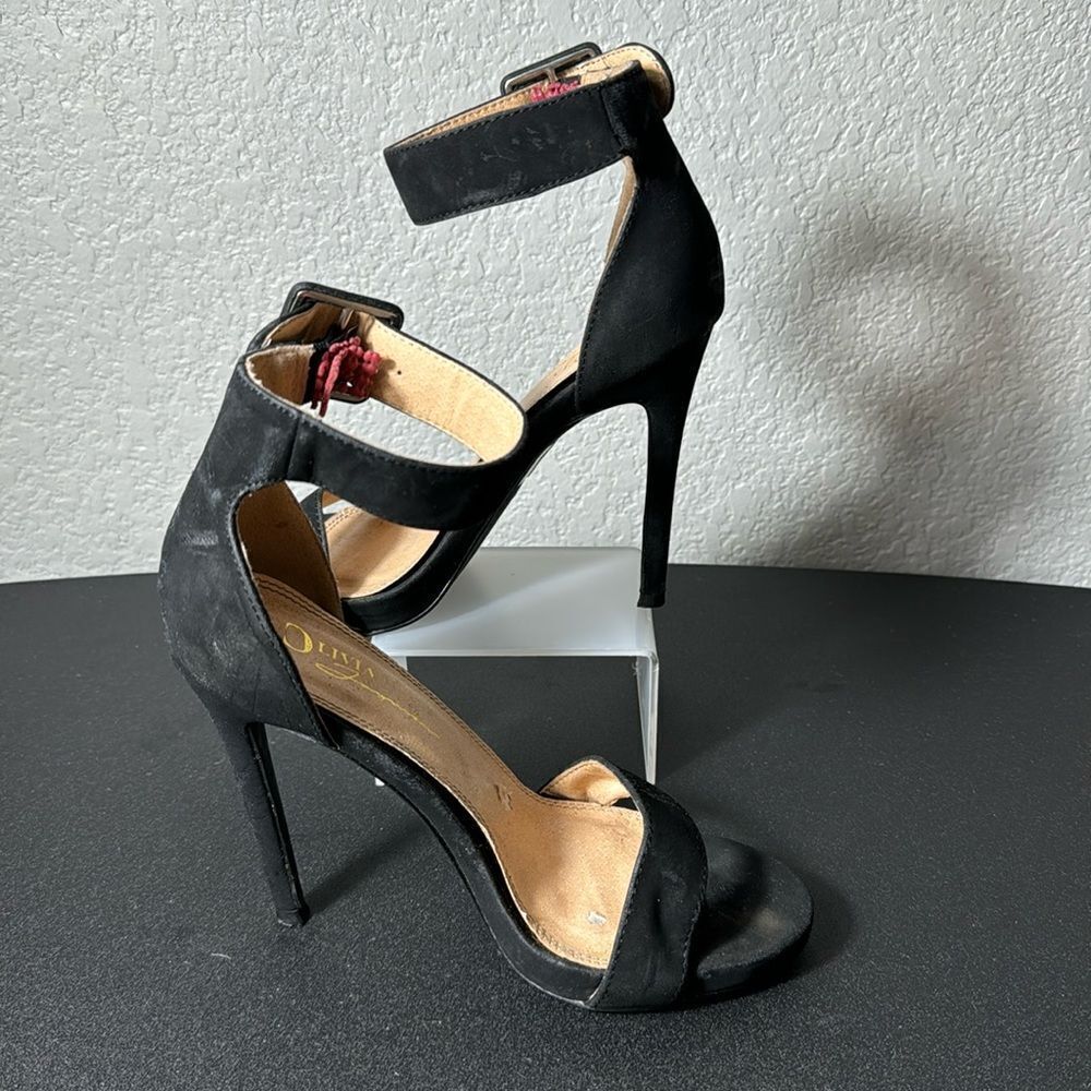 OLIVIA FERGUSON BLACK HEELS SIZE 6